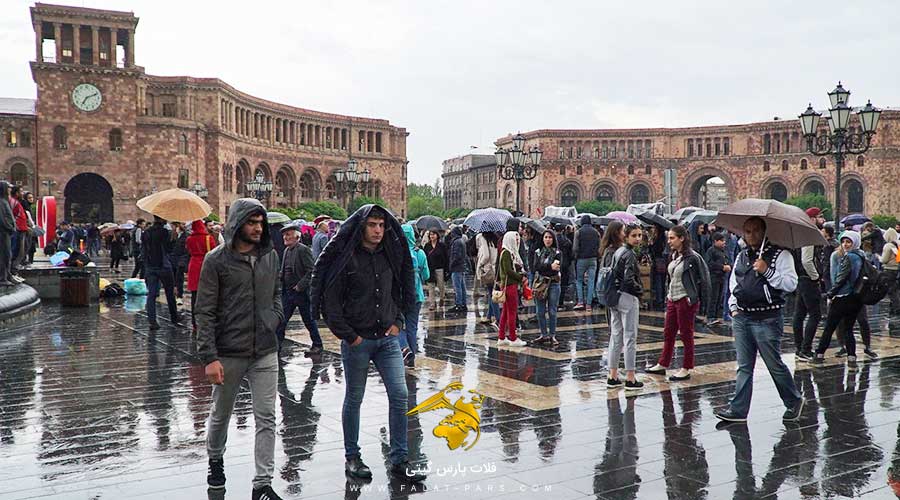 جاذبه های گردشگری اطراف میدان جمهوری ایروان