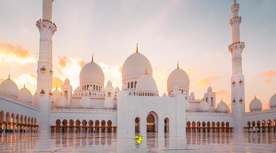 نمایی بسیار زیبا از مسجد شیخ زاید دبی 